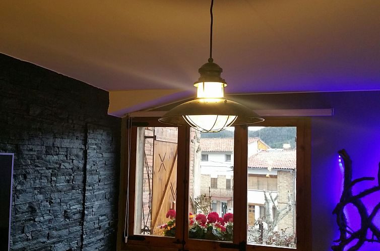 Appartement Appartement 'Borredà' mit Kaminofen