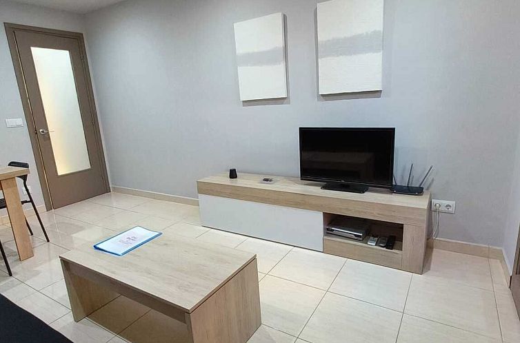 Appartement Wohnung "Stockwerk 1" mit Balkon