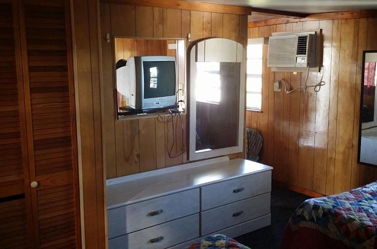 Lake Ida Beach Resort