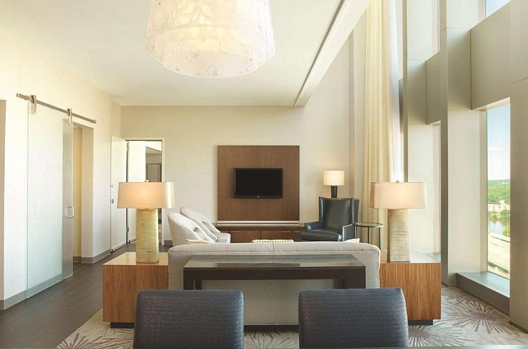 DoubleTree by Hilton Hotel Cedar Rapids Convention Complex