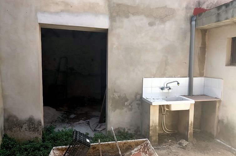 Geschakelde woning in ondara