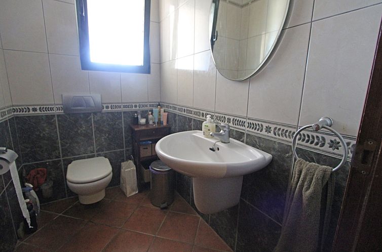Vrijstaande woning in ondara