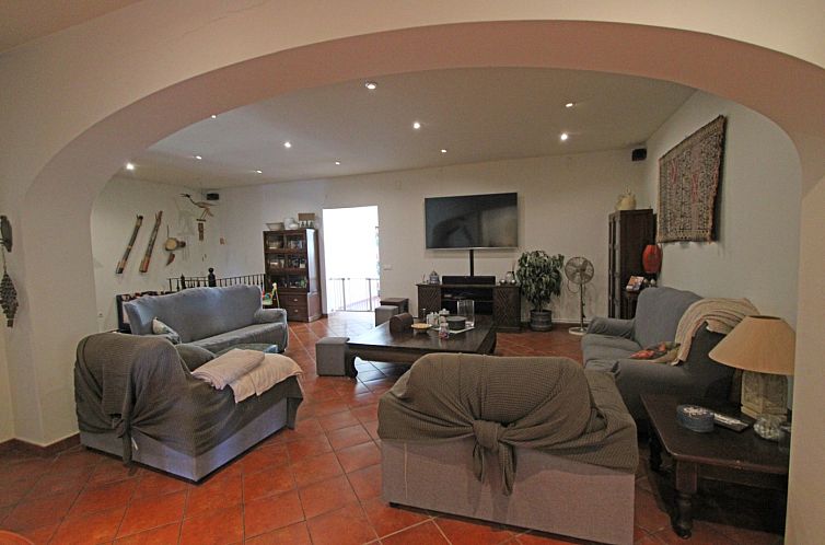 Vrijstaande woning in ondara