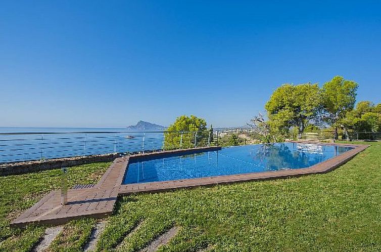 Vakantiehuis Villa Campomanes - PlusHolidays