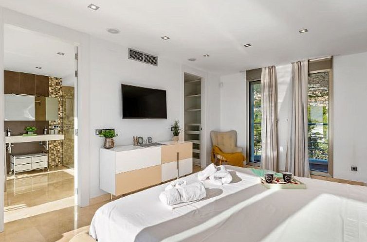 Vakantiehuis Villa Campomanes - PlusHolidays