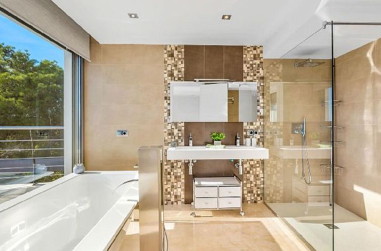 Vakantiehuis Villa Campomanes - PlusHolidays