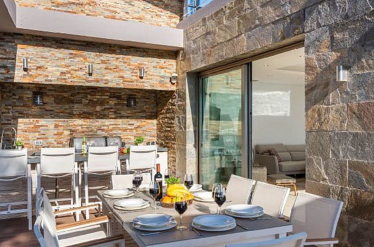 Vakantiehuis Villa Campomanes - PlusHolidays