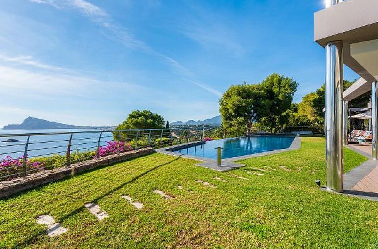 Vakantiehuis Villa Campomanes - PlusHolidays