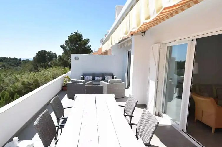 Don Cayo *Casa Olivia*