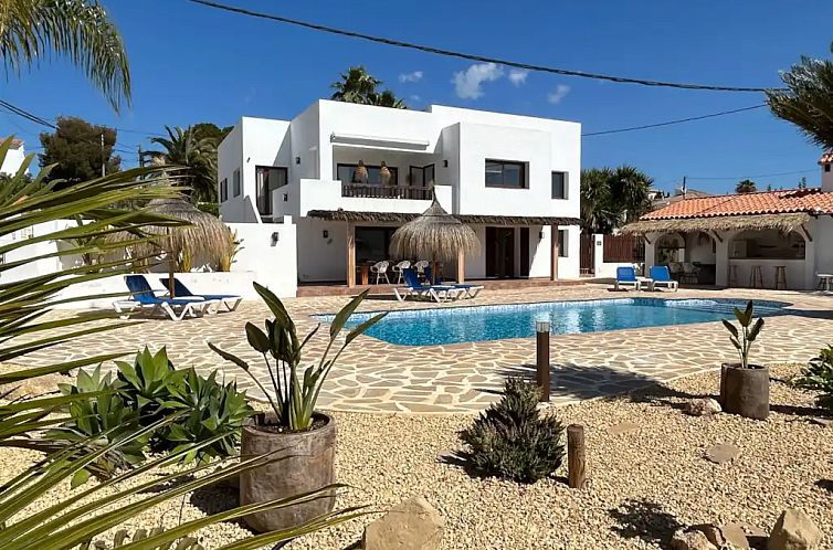 Prive Villa (10p) nabij het strand