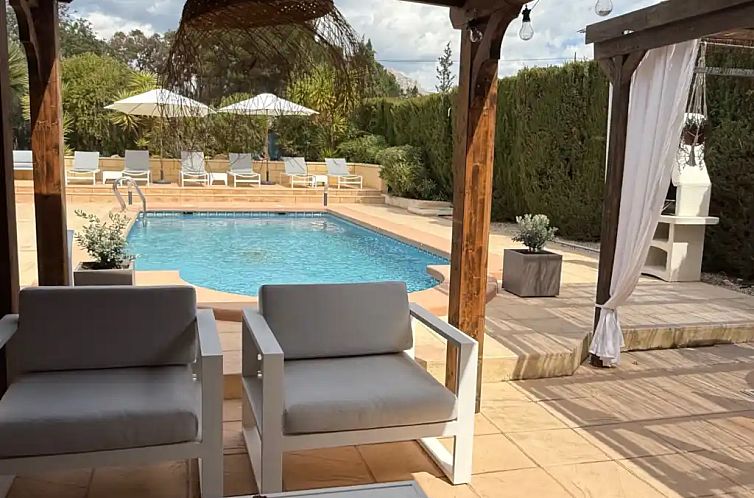 Prachtige vakantievilla met zwembad