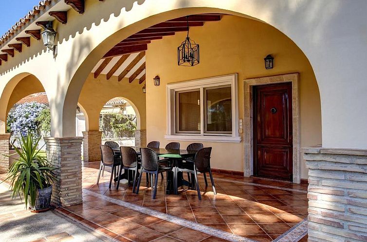 Vakantiehuis Haus mit privatem Pool, Garten und privatem Par