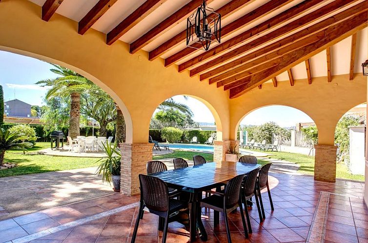 Vakantiehuis Haus mit privatem Pool, Garten und privatem Par