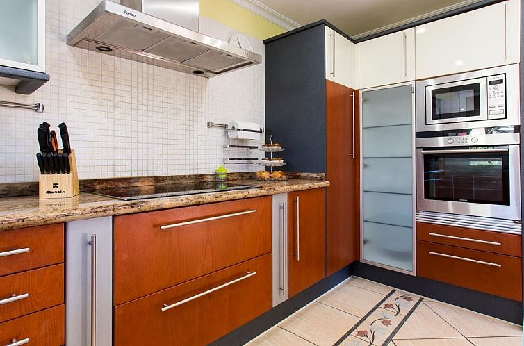 Vakantiehuis Haus mit privatem Pool, Garten und privatem Par