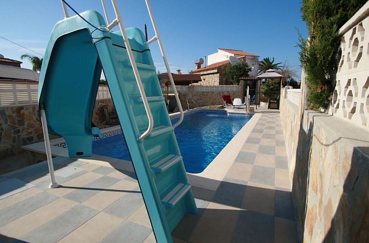 Vakantiehuis in Dénia mit Privatem Whirlpool