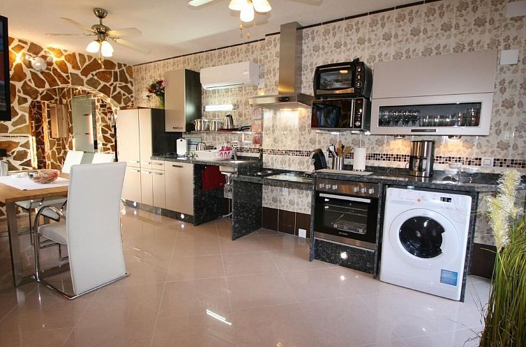 Vakantiehuis in Dénia mit Privatem Whirlpool