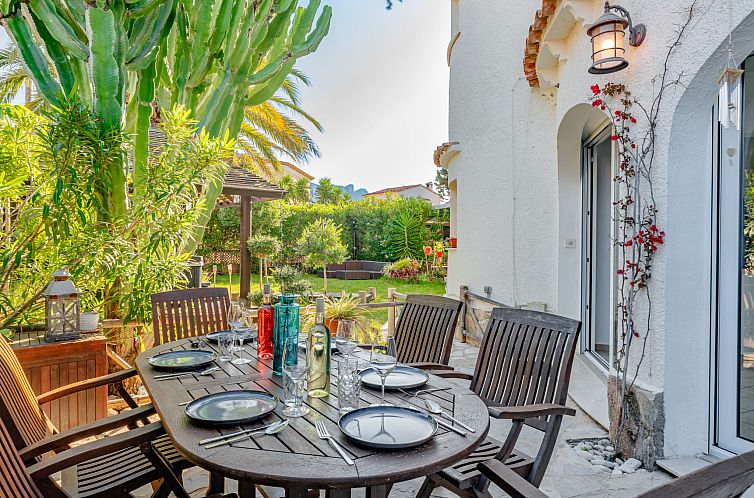 Vakantiehuis Villa Yakamoz