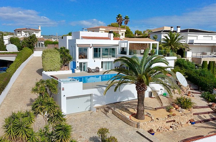 Vrijstaande woning in Moraira