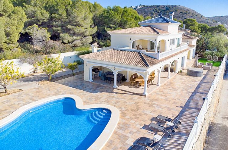 Vrijstaande woning in Moraira