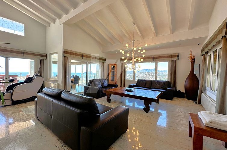 Vrijstaande woning in Moraira