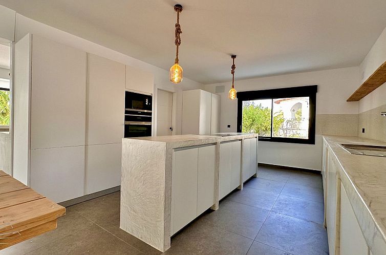 Vrijstaande woning in Moraira