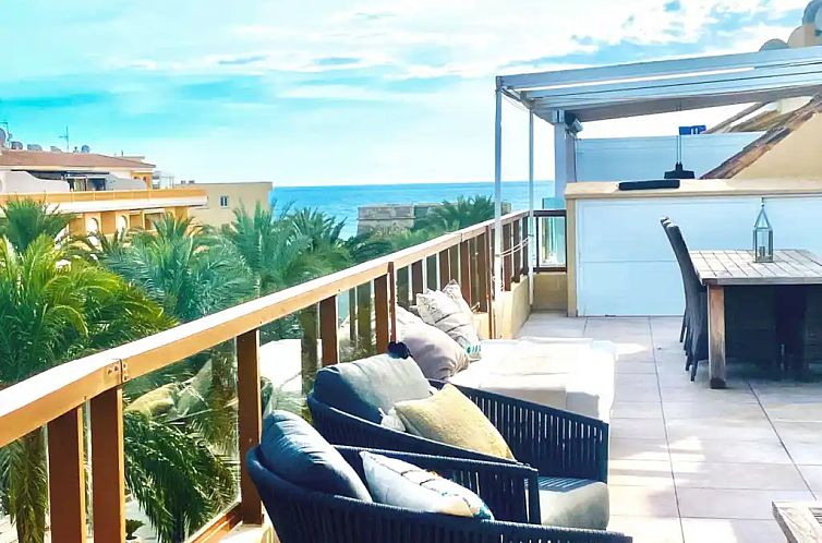 Penthouse Seven Oceans