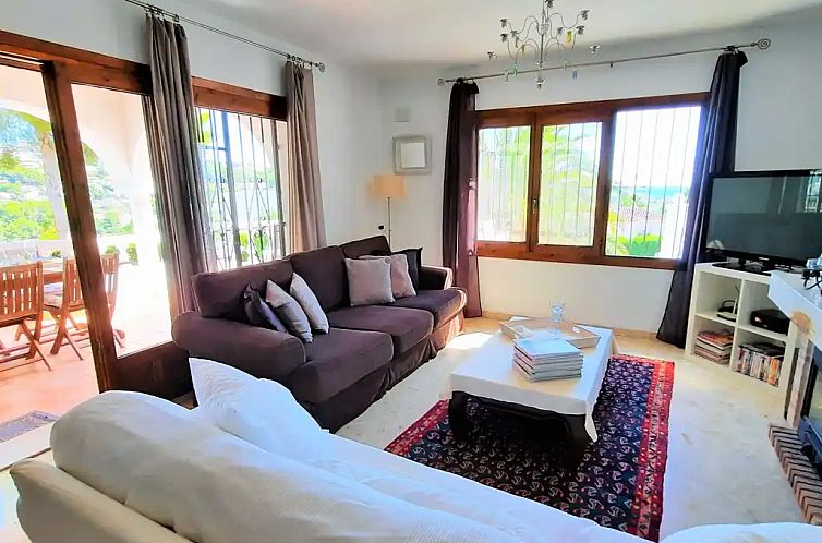 Casa Leon in Moraira met zeezicht