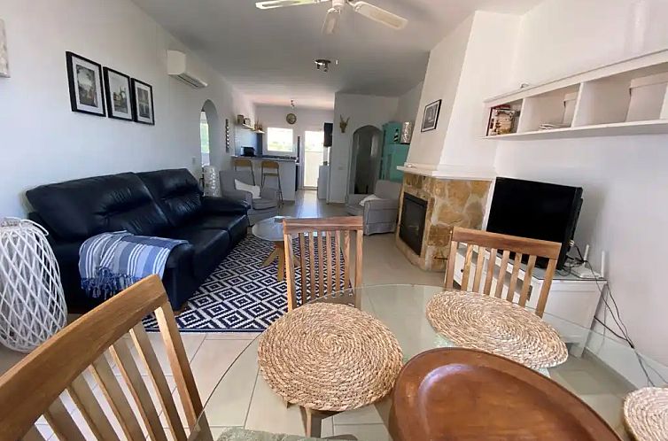 La Casita Blanca Hermano
