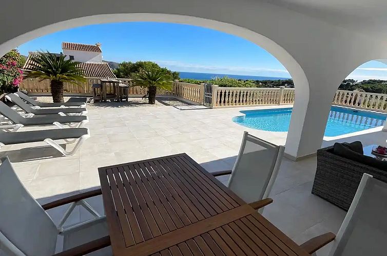 Casa Algarrobo