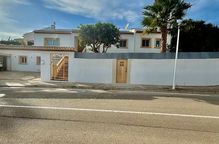 Villa Susa Solpark met groot zwembad