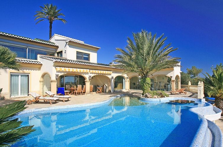 Vrijstaande woning in Moraira