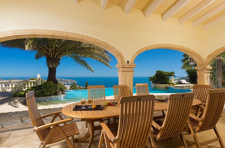 Vrijstaande woning in Moraira