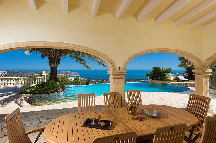 Vrijstaande woning in Moraira