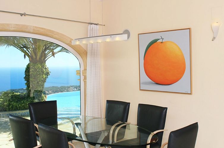 Vrijstaande woning in Moraira