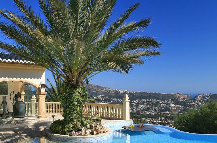 Vrijstaande woning in Moraira