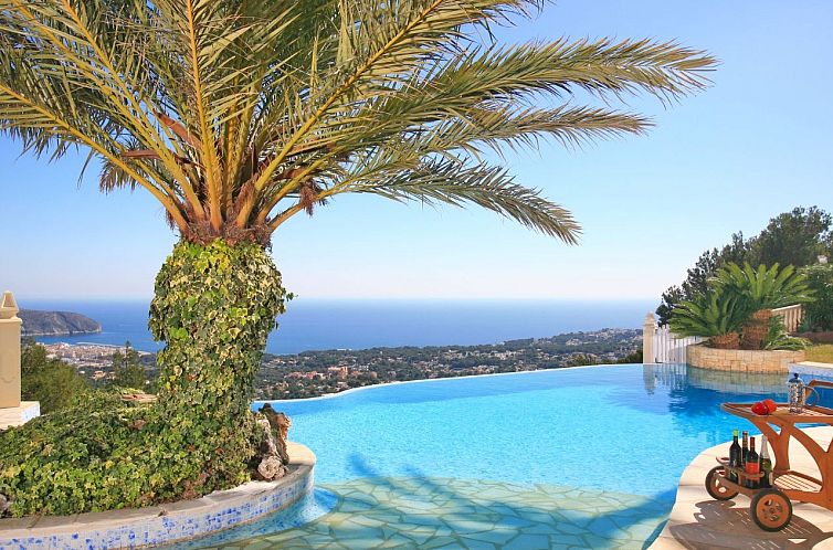 Vrijstaande woning in Moraira