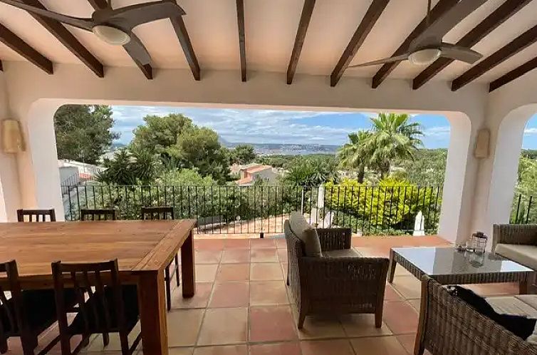 Casa ByA