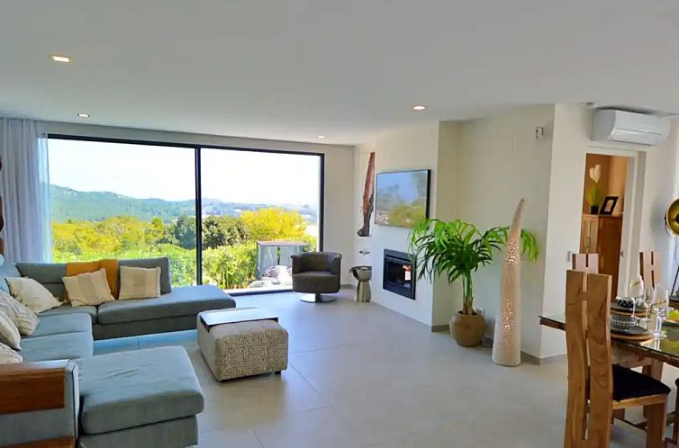 LUXURY 4 BEDROOM VILLA SEA VIEW+GYM