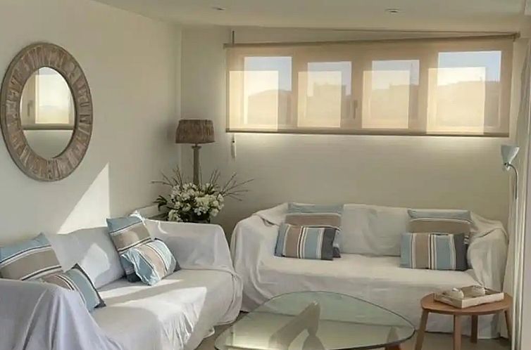 PENTHOUSE AAN  HET STRAND