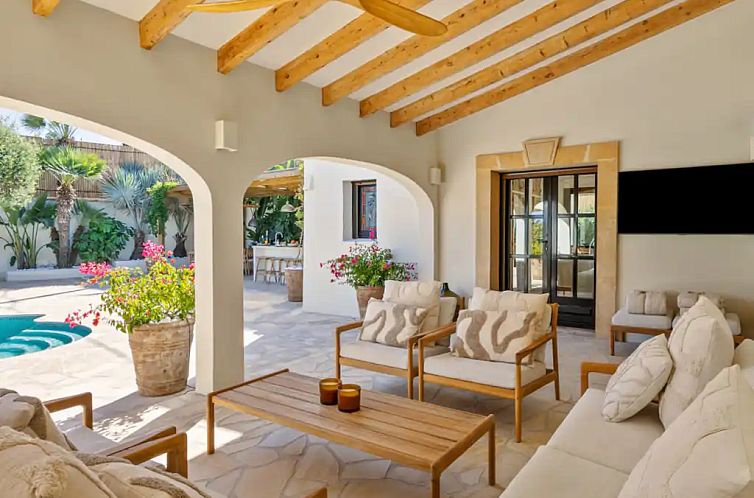 Melrose Place - Luxe Family Villa