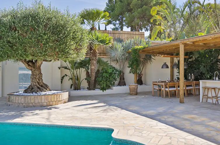 Melrose Place - Luxe Family Villa
