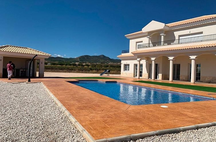 Vrijstaande woning in Pinoso