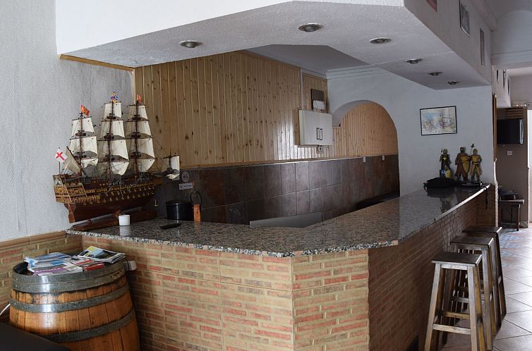 Vakantiehuis Chalet "Casa El chorro" mit eigener Bar und Gri