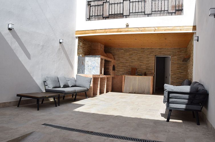 Vakantiehuis Chalet "Casa El chorro" mit eigener Bar und Gri