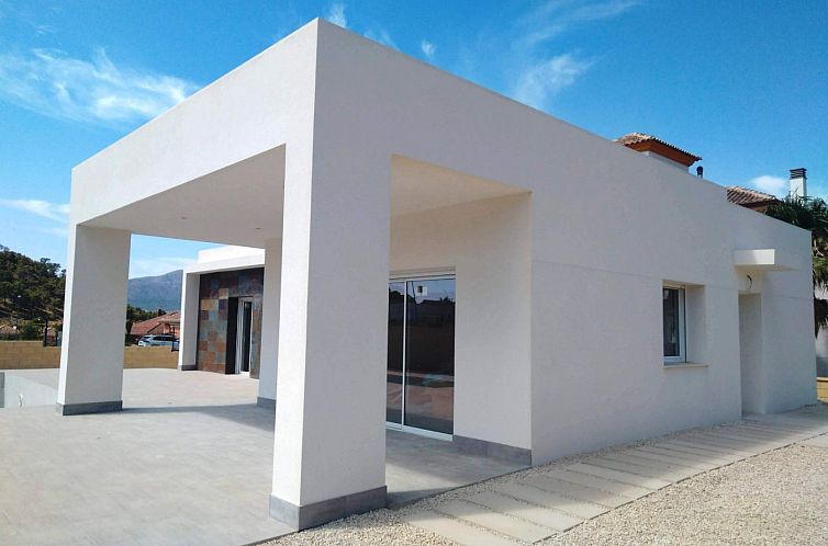 Vrijstaande woning in La Romana
