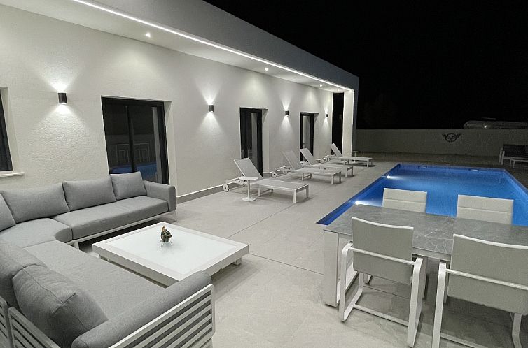 Geschakelde woning in La Romana