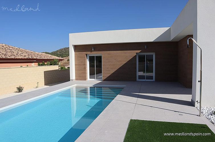 Vrijstaande woning in La Romana