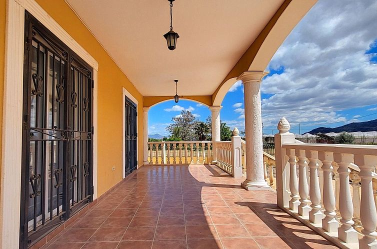 Vrijstaande woning in La Romana