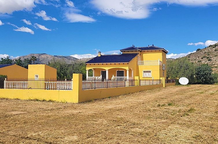 Vrijstaande woning in La Romana