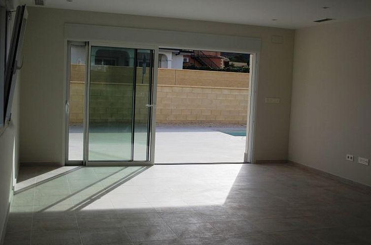 Vrijstaande woning in La Romana